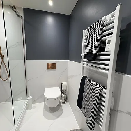 Hayy Luxury In Centre 4* Leeds (West Yorkshire)