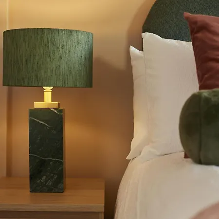 Hayy Luxury In Centre 4* Leeds (West Yorkshire)