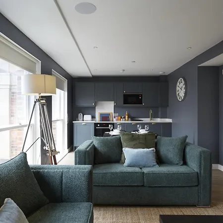 Hayy Luxury In Leeds Centre Apartahotel