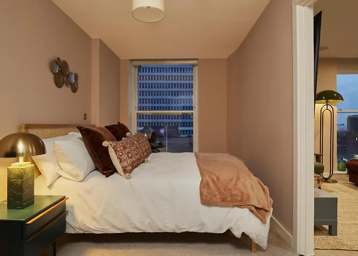 アパートホテル Hayy Luxury 1 Bed Apartment In Leeds City Centre 4*