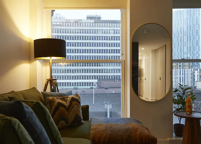 Hayy Luxury 1 Bed Apartment In Leeds City Centre Апарт-готель 4*