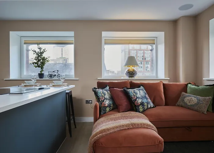 Hayy Luxury 1 Bed Apartment In Leeds City Centre 4*