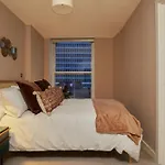 Aparthotel Hayy Luxury 1 Bed In Centre 3*