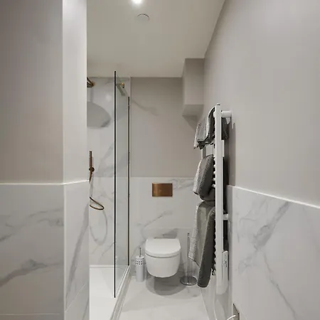 Hayy Luxury In Centre 4*