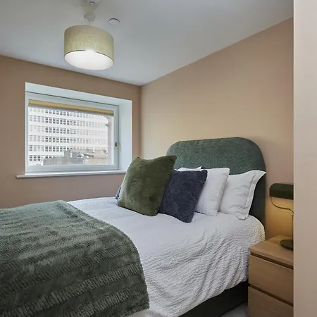 Apartmanhotel Hayy Luxury 1 Bed In Centre 3*